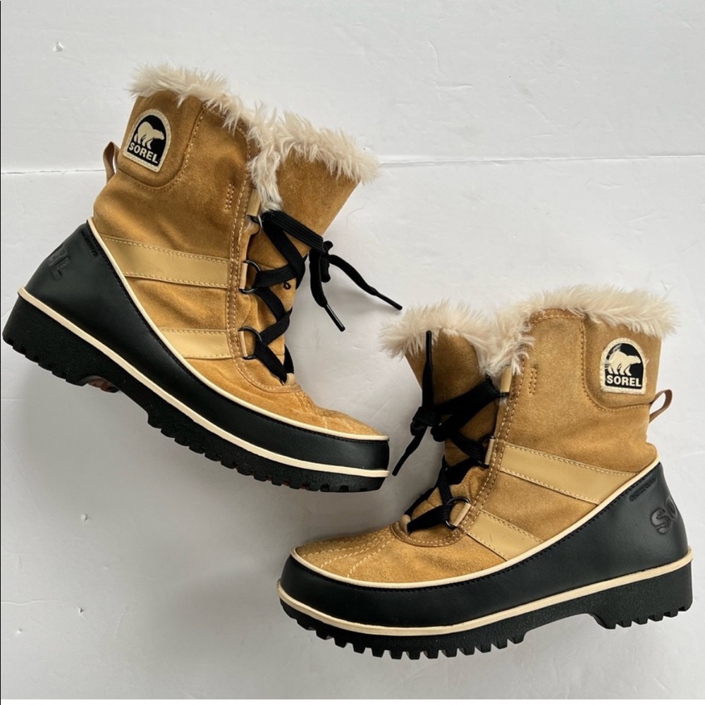Sorel Tivoli II Suede Boots